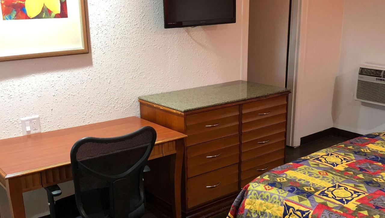 Lucky Vista Motel Campbellsville Bagian luar foto